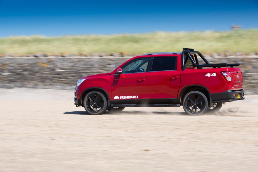  SsangYong Musso Rhino 2018 года  (UK) (фото 12 из 18)